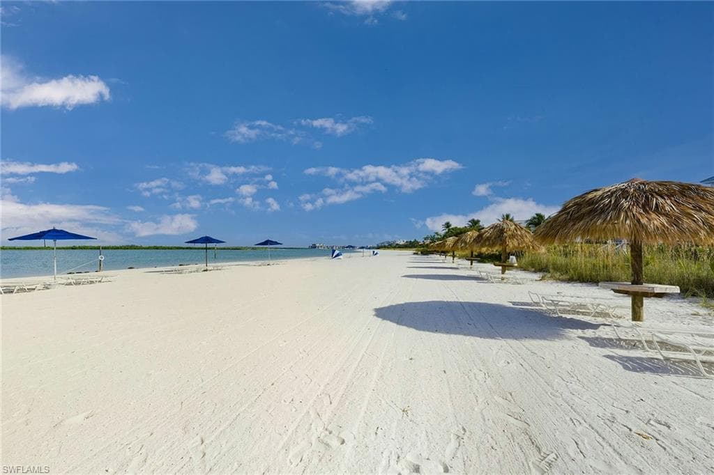 321 Hideaway CIR S, MARCO ISLAND FL 34145-23