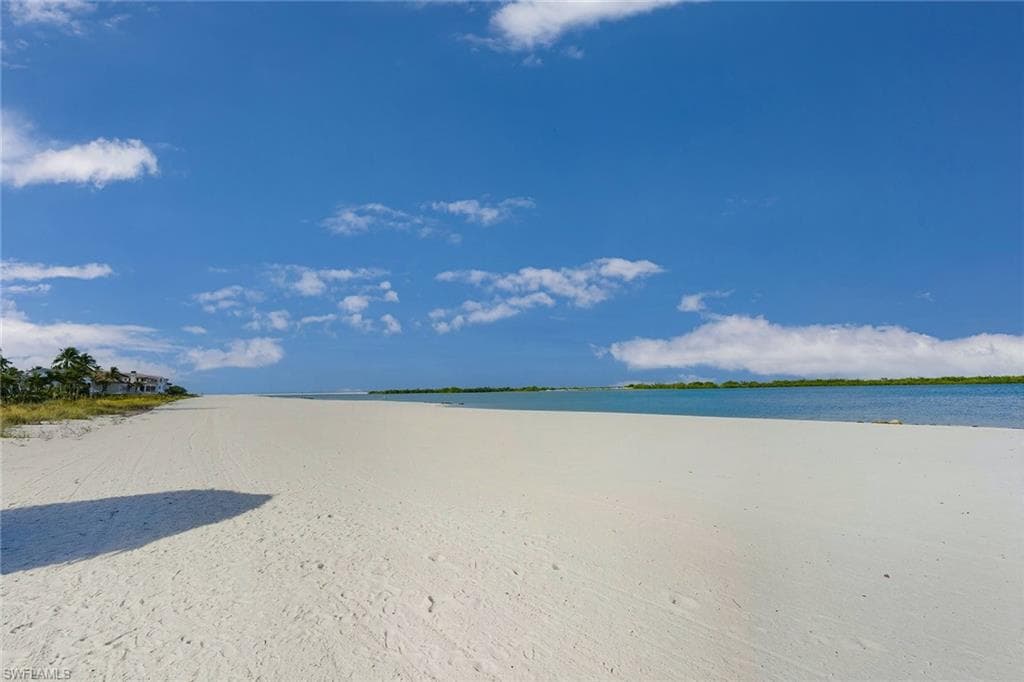 321 Hideaway CIR S, MARCO ISLAND FL 34145-9
