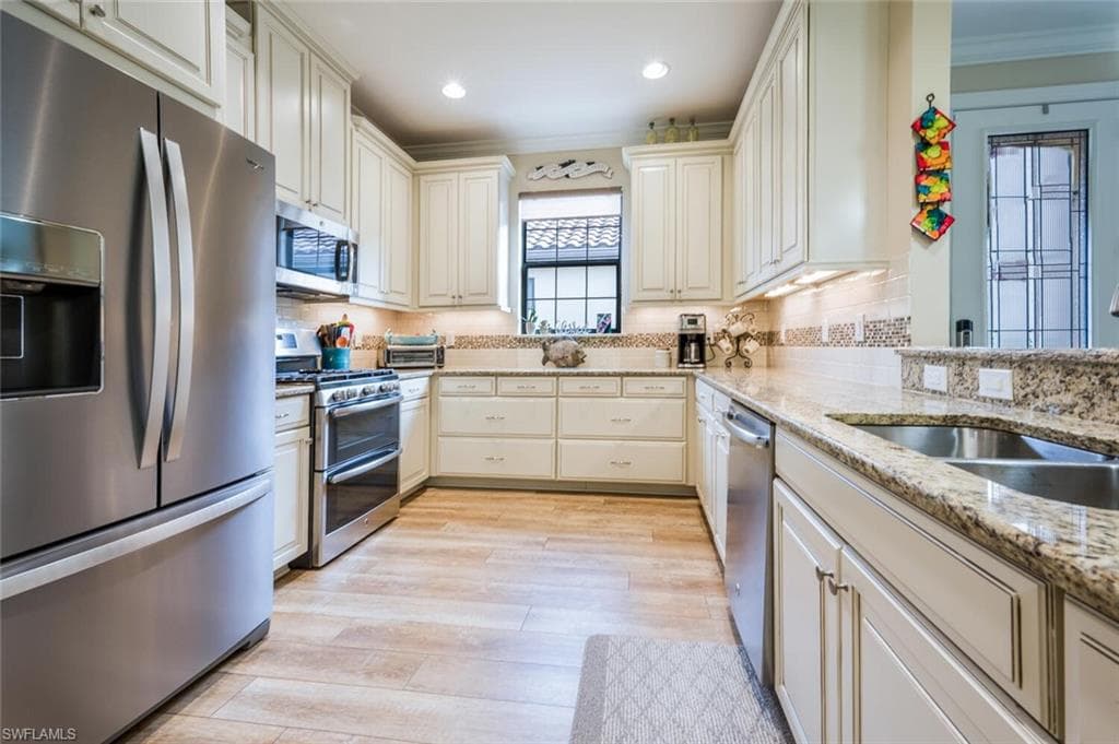 8332 Lucello TER N, NAPLES FL 34114-15