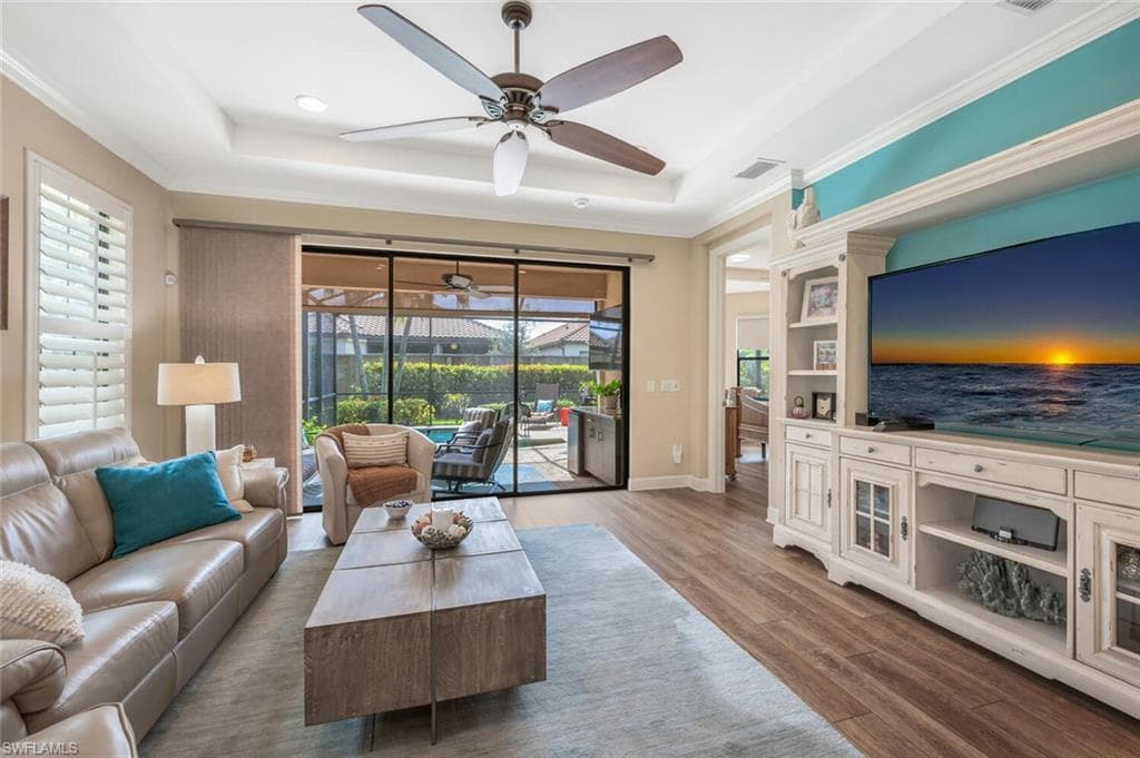 8332 Lucello TER N, NAPLES FL 34114-6