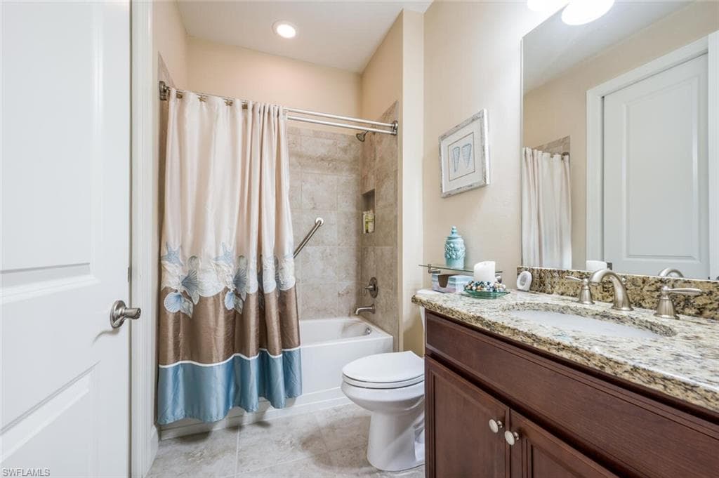 8332 Lucello TER N, NAPLES FL 34114-22