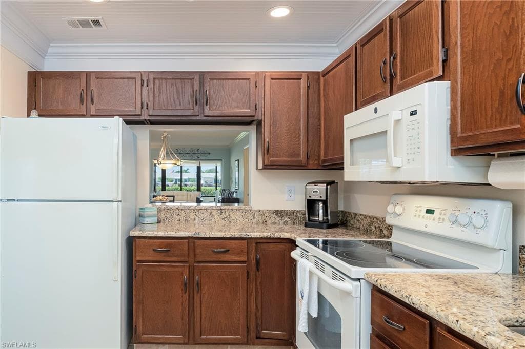 6916 Winkler RD, FORT MYERS FL 33919-12