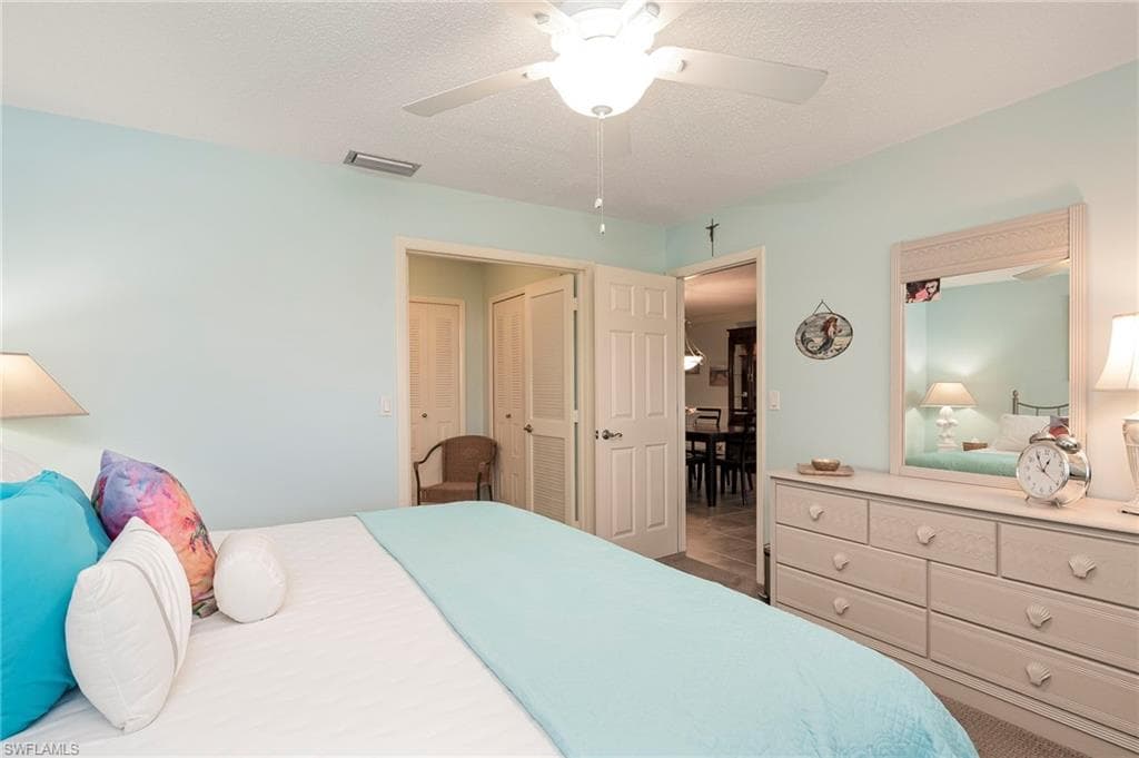6916 Winkler RD, FORT MYERS FL 33919-15