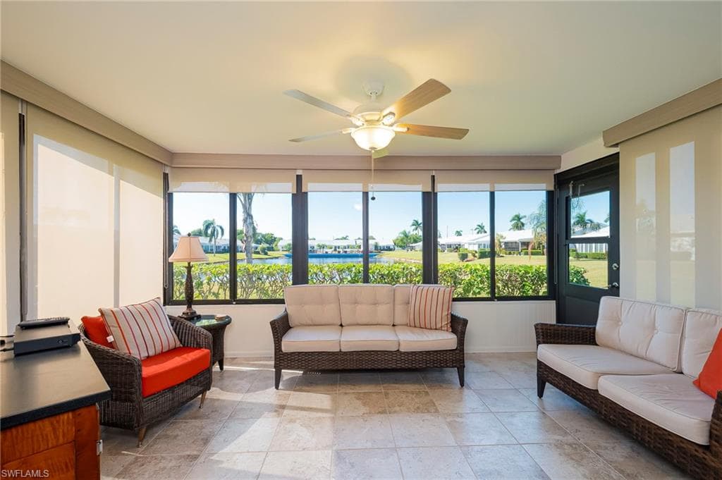 6916 Winkler RD, FORT MYERS FL 33919-2