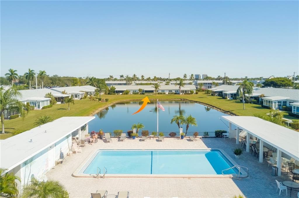 6916 Winkler RD, FORT MYERS FL 33919-27