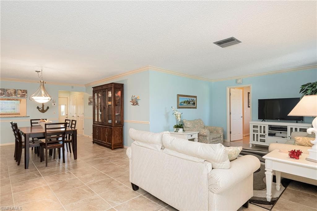 6916 Winkler RD, FORT MYERS FL 33919-8