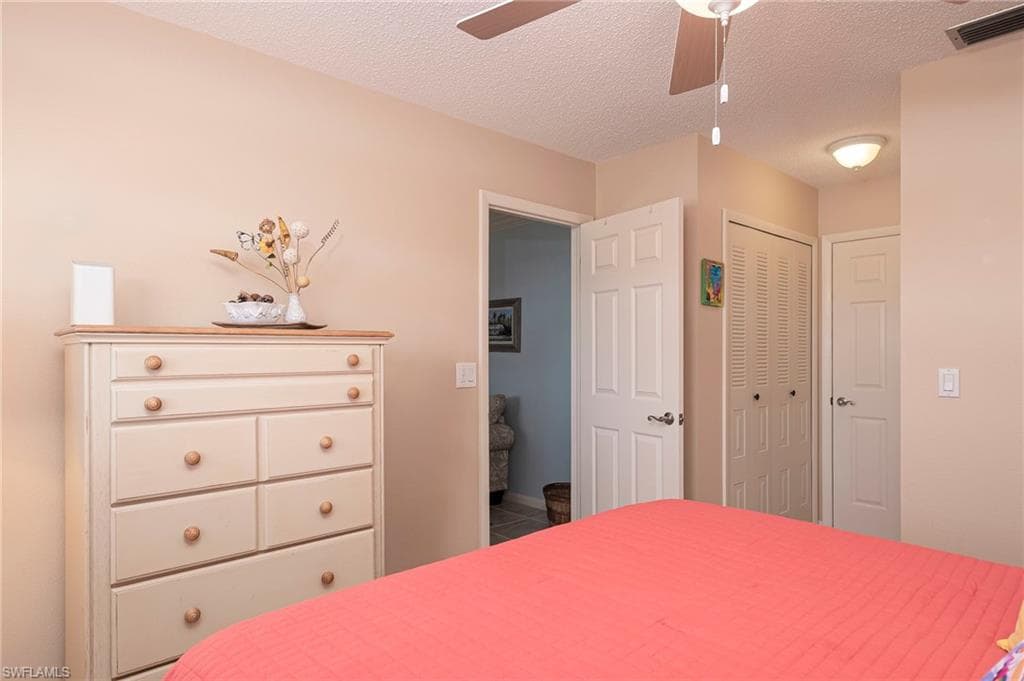 6916 Winkler RD, FORT MYERS FL 33919-23
