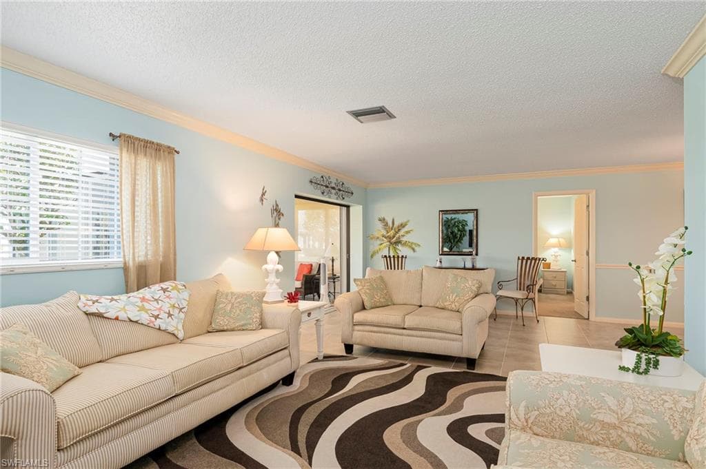 6916 Winkler RD, FORT MYERS FL 33919-9