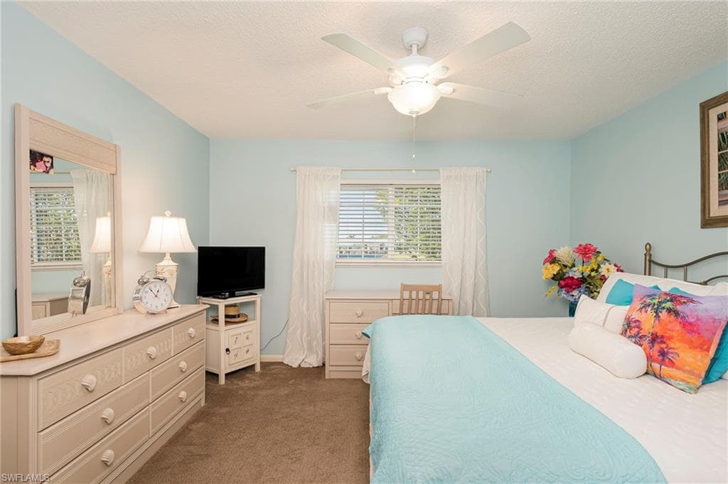 6916 Winkler RD, FORT MYERS FL 33919-14