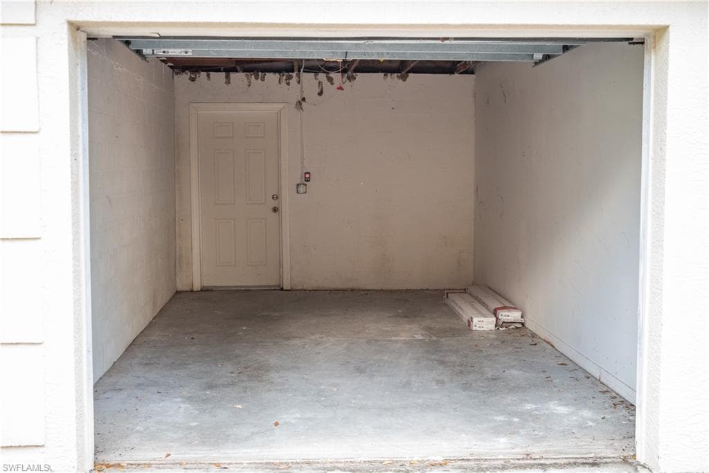 3235 Cypress Glen WAY # 309, NAPLES FL 34109-15