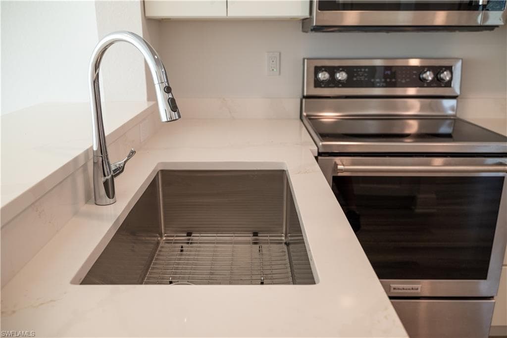 3235 Cypress Glen WAY # 309, NAPLES FL 34109-3