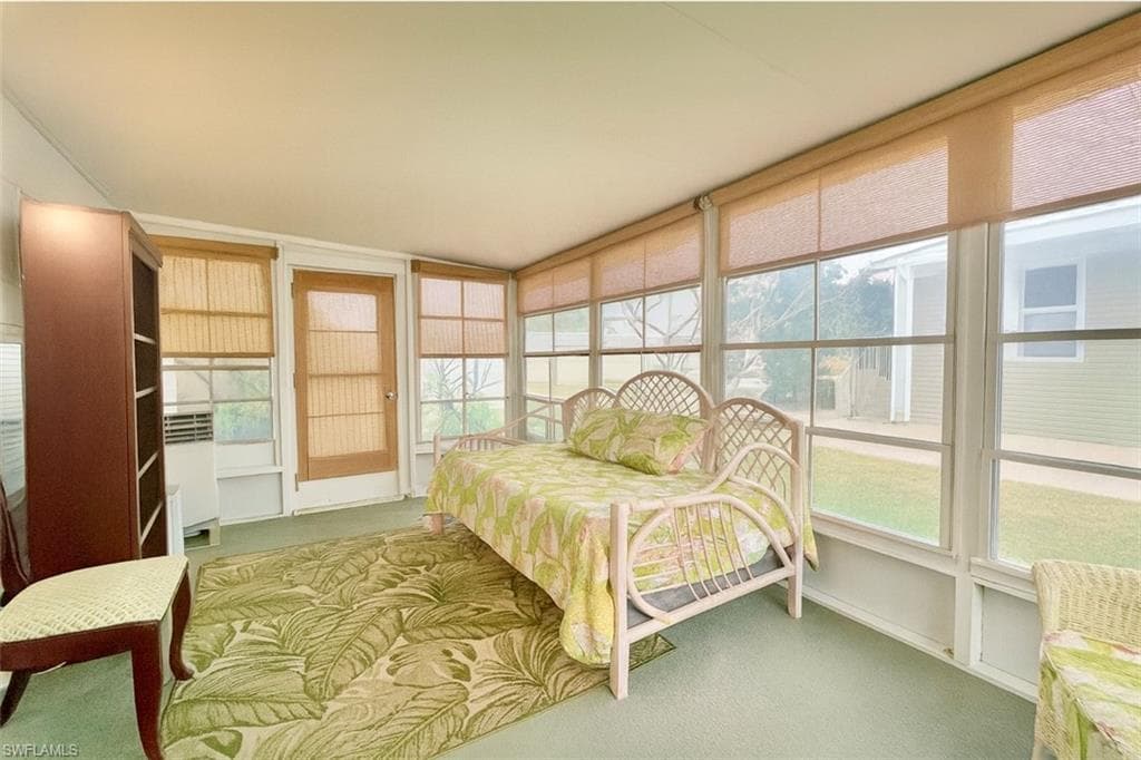 112 Cape Sable DR, NAPLES FL 34104-16