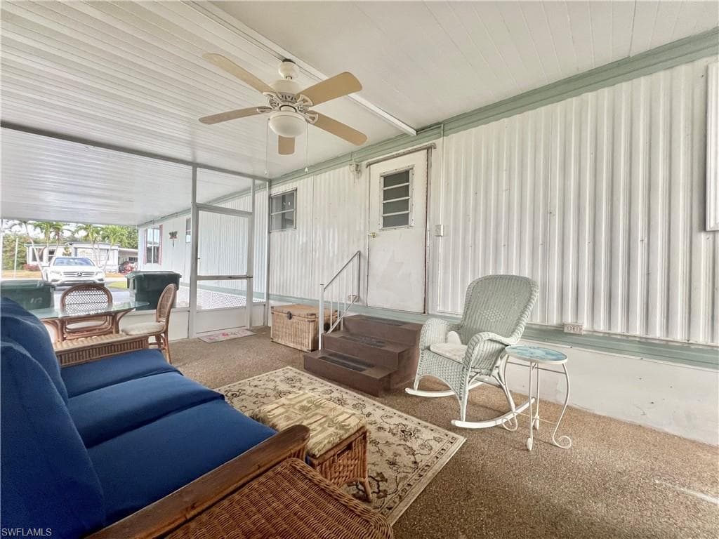 112 Cape Sable DR, NAPLES FL 34104-21