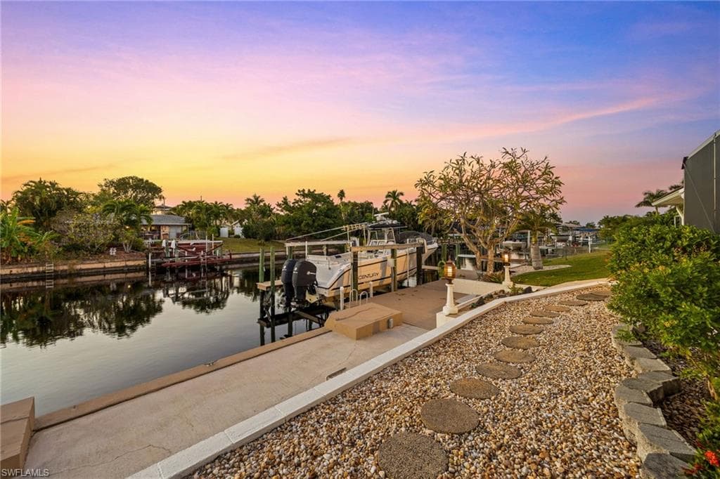 3630 SE 17th AVE, CAPE CORAL FL 33904-2