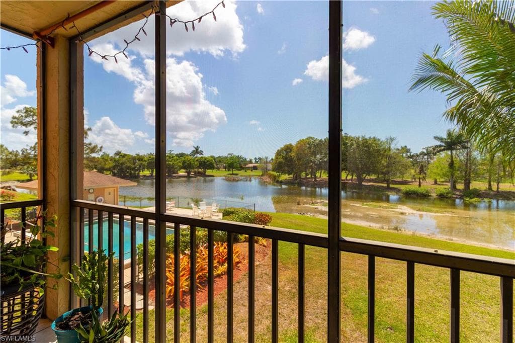 5535 Rattlesnake Hammock RD # 205, NAPLES FL 34113-17