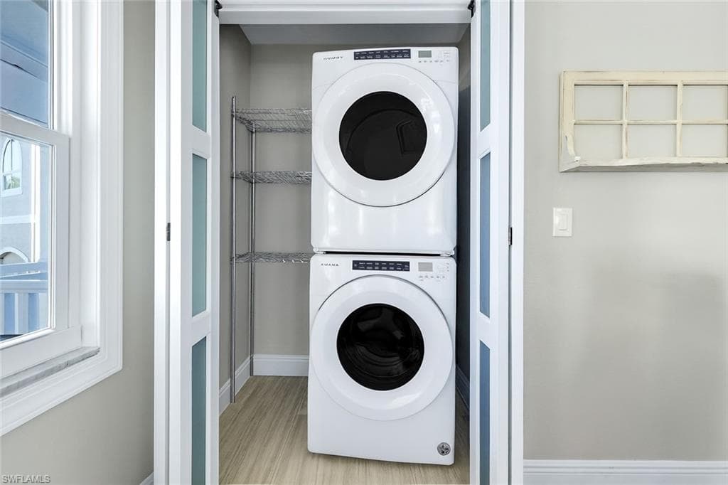 100 Tarpon RD, FORT MYERS BEACH FL 33931-22