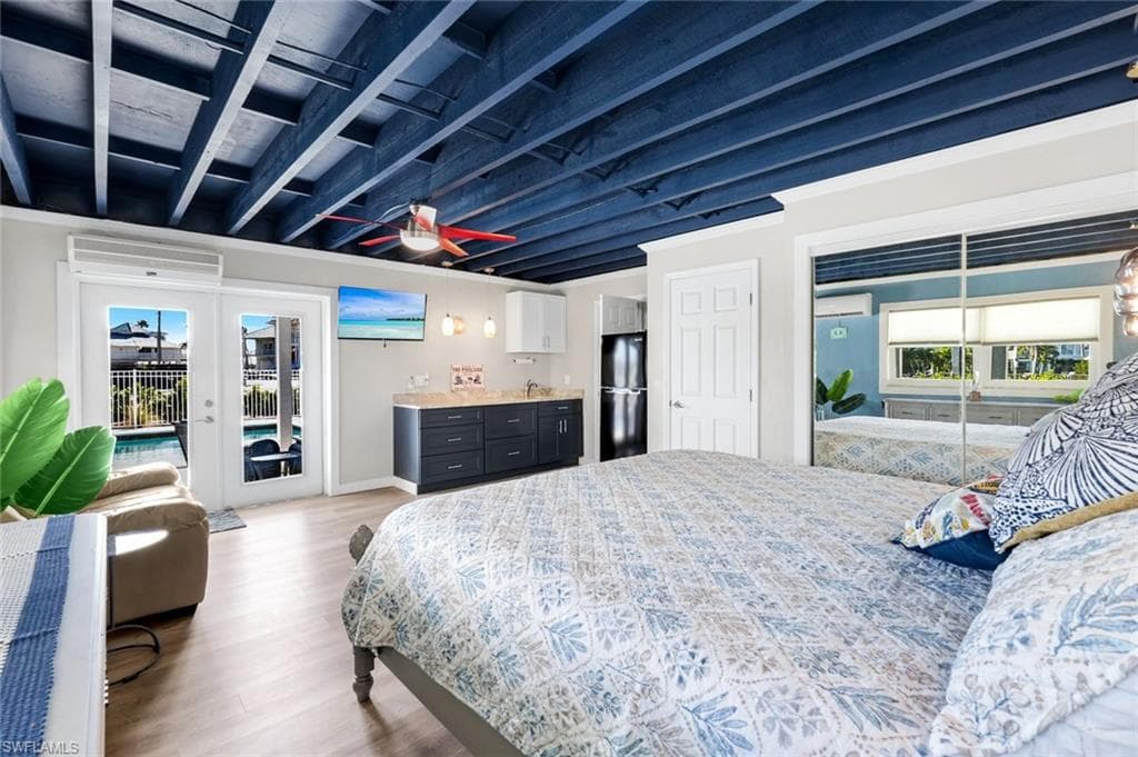 100 Tarpon RD, FORT MYERS BEACH FL 33931-27