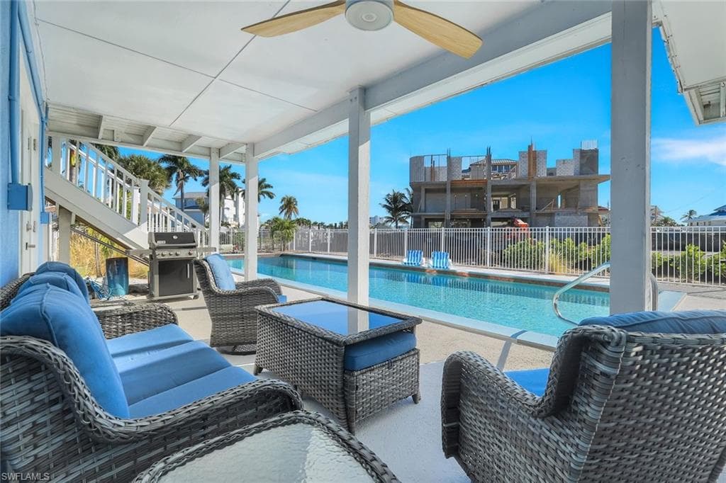 100 Tarpon RD, FORT MYERS BEACH FL 33931-30