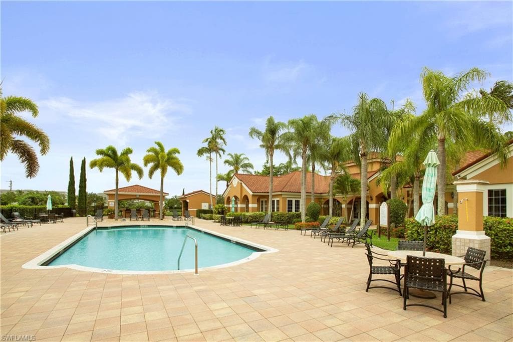 1865 Florida Club DR # 6211, NAPLES FL 34112-12