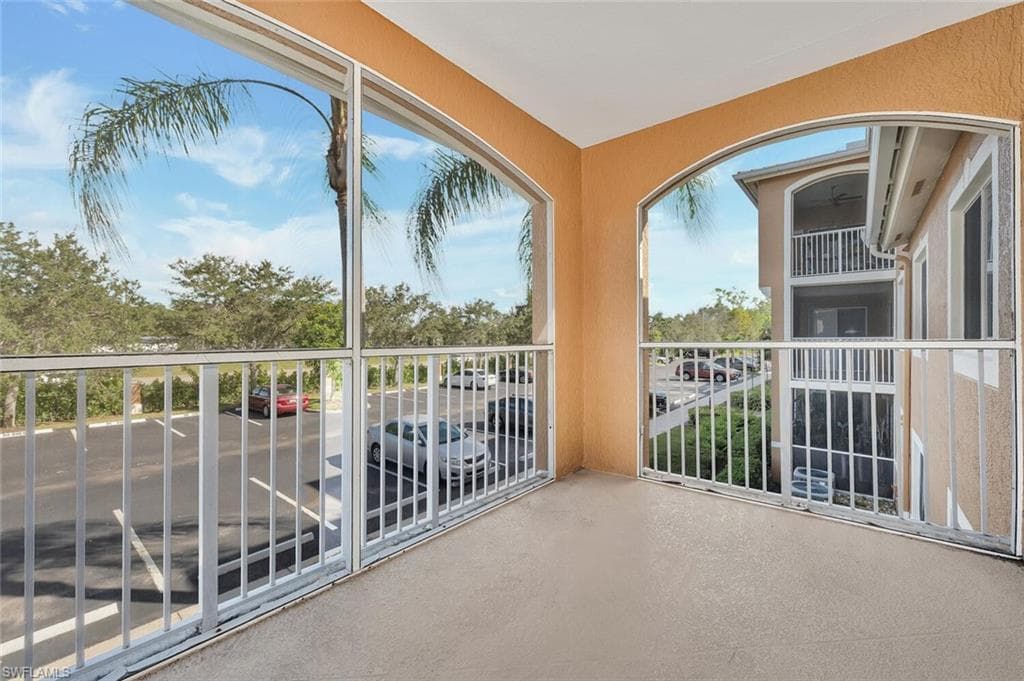 1865 Florida Club DR # 6211, NAPLES FL 34112-8