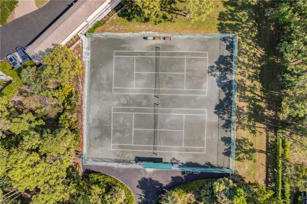 521 Lake Louise CT # 103, NAPLES FL 34110-41