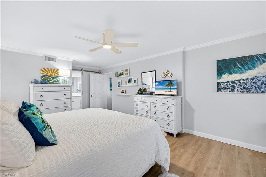 521 Lake Louise CT # 103, NAPLES FL 34110-16