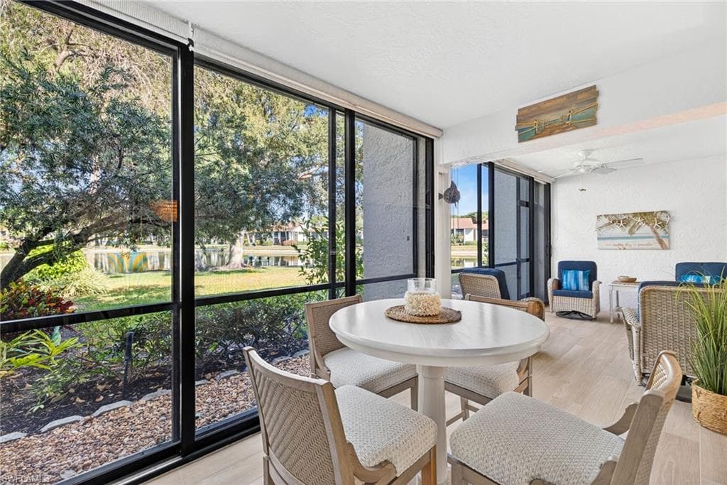 521 Lake Louise CT # 103, NAPLES FL 34110-29