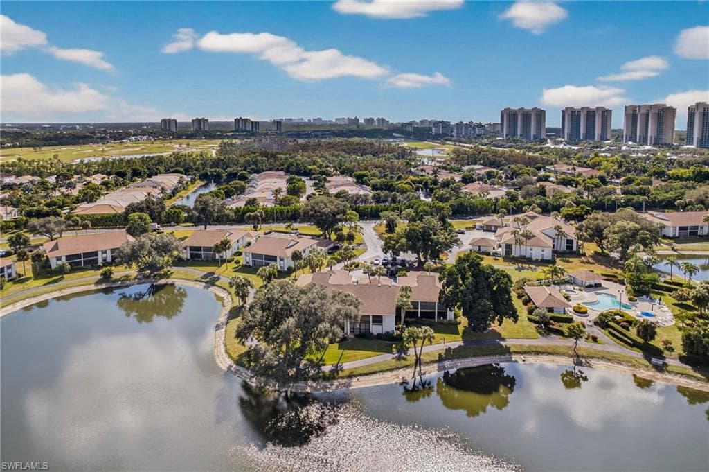 521 Lake Louise CT # 103, NAPLES FL 34110-40