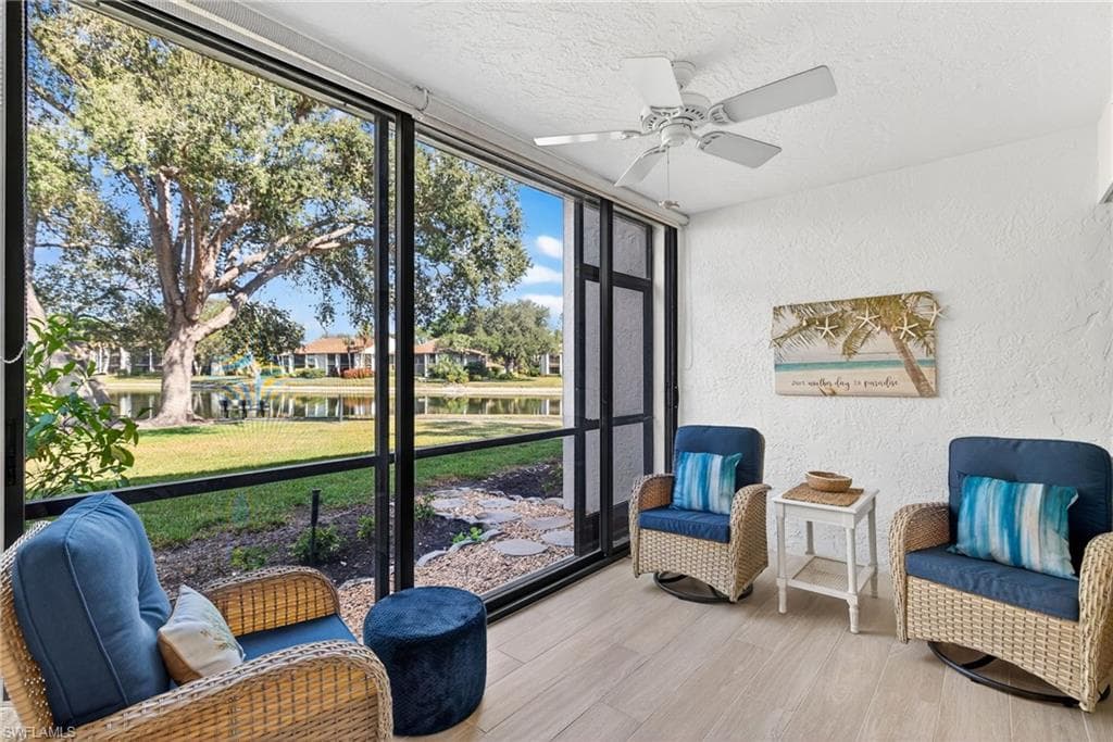 521 Lake Louise CT # 103, NAPLES FL 34110-30