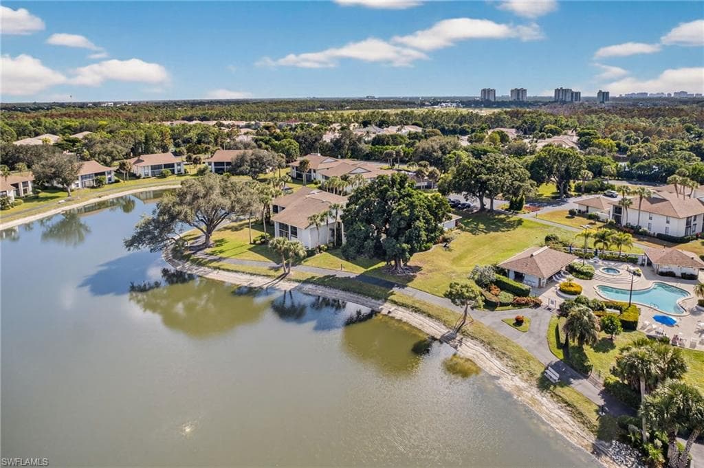 521 Lake Louise CT # 103, NAPLES FL 34110-38