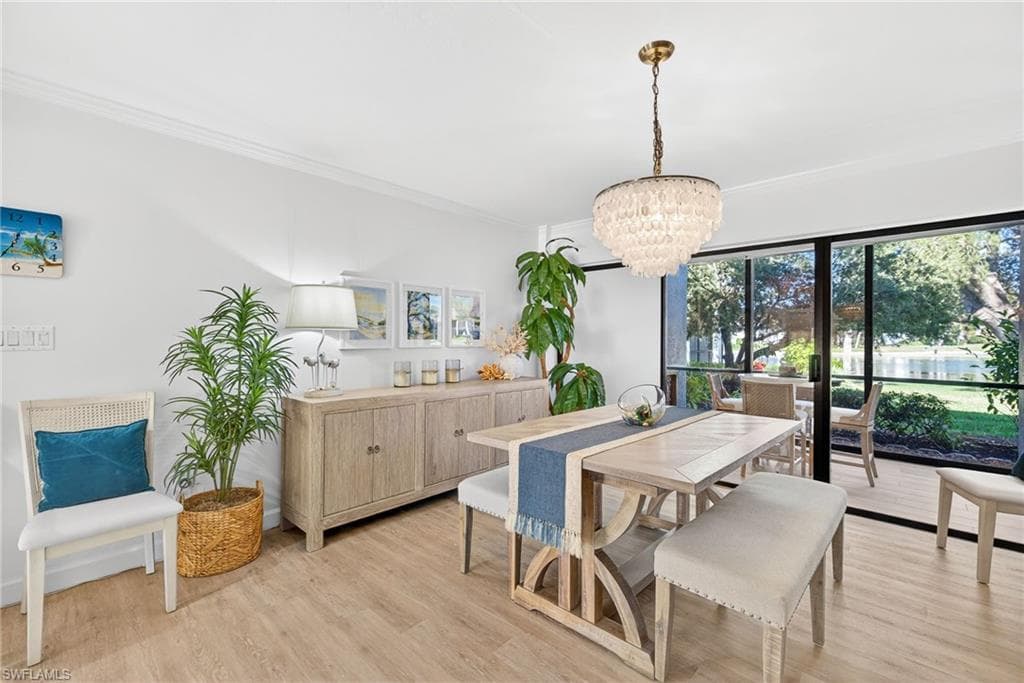 521 Lake Louise CT # 103, NAPLES FL 34110-7