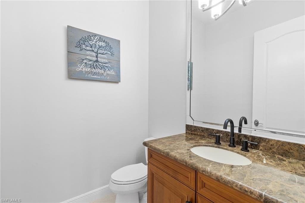 583 Avellino Isles CIR # 202, NAPLES FL 34119-23