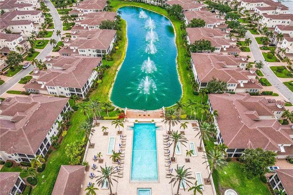 583 Avellino Isles CIR # 202, NAPLES FL 34119-32