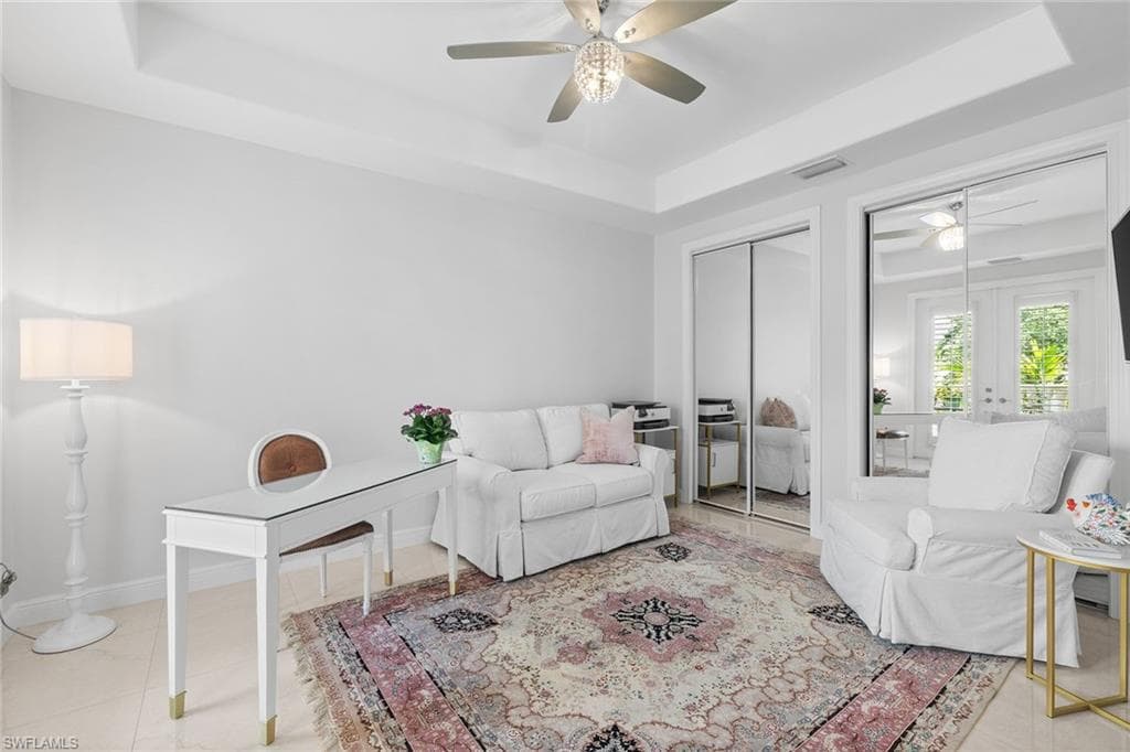 583 Avellino Isles CIR # 202, NAPLES FL 34119-10