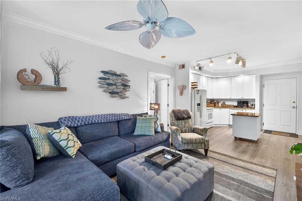 2825 Palm Beach BLVD # 317, FORT MYERS FL 33916-1