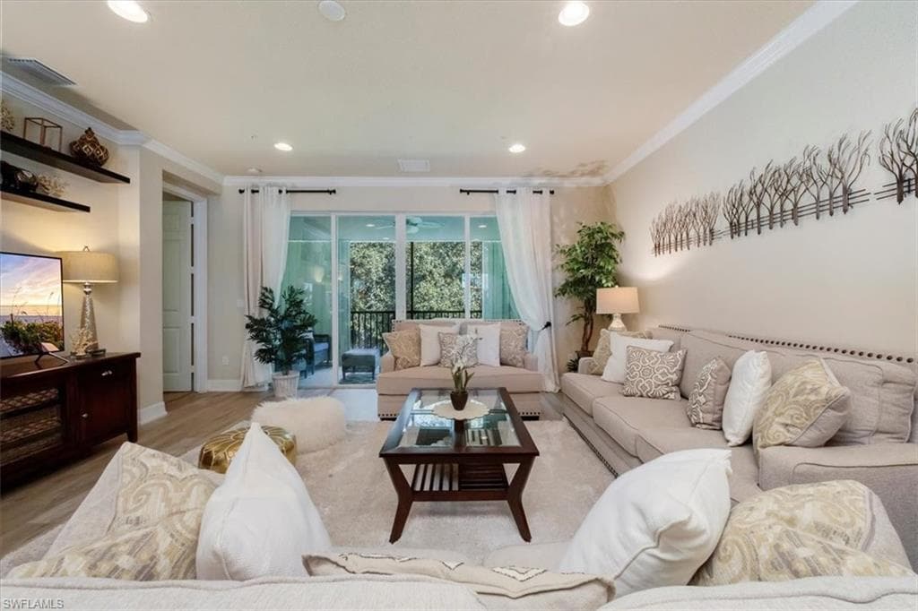 6502 Monterey PT # 202, NAPLES FL 34105-5