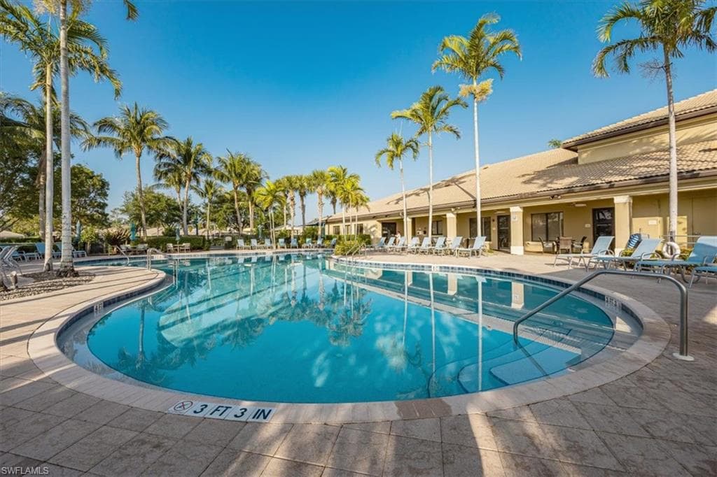 6502 Monterey PT # 202, NAPLES FL 34105-44