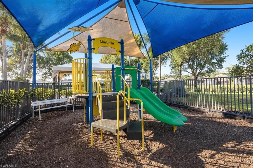 6502 Monterey PT # 202, NAPLES FL 34105-47