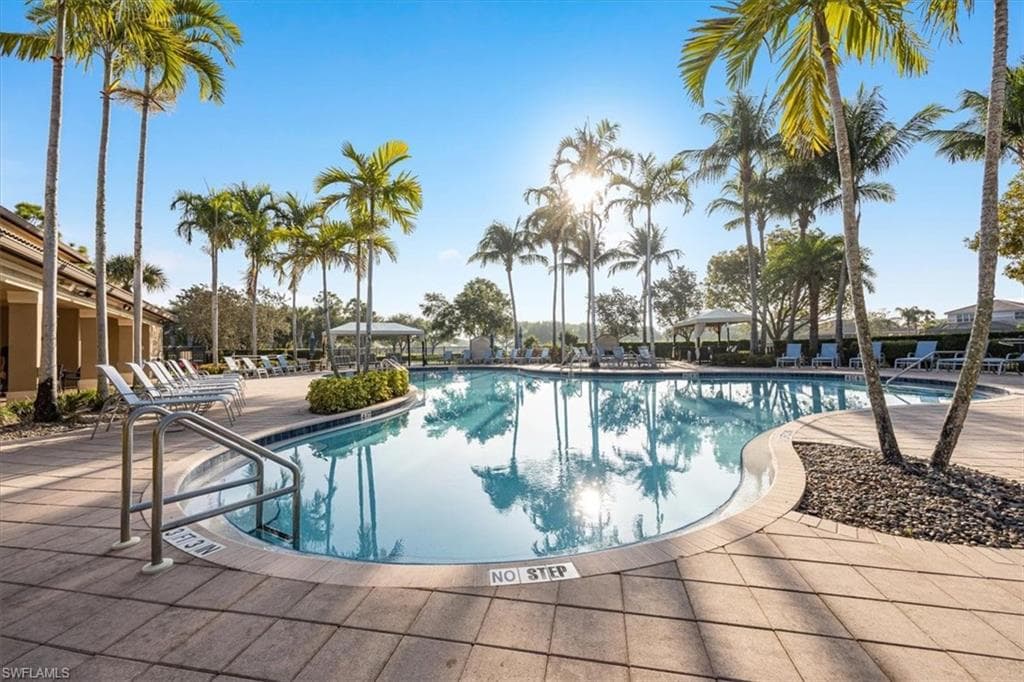 6502 Monterey PT # 202, NAPLES FL 34105-43