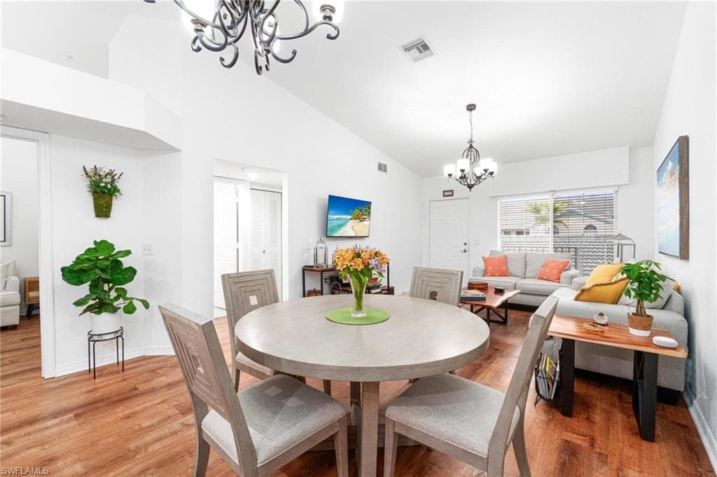 4945 Cougar CT S # 202, NAPLES FL 34109-11