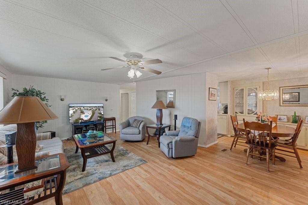 2798 Teakwood BLVD, NORTH FORT MYERS FL 33917-1