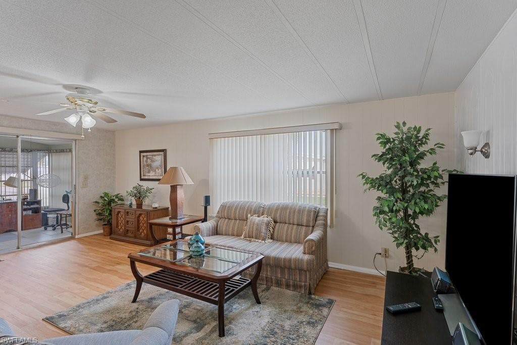 2798 Teakwood BLVD, NORTH FORT MYERS FL 33917-4