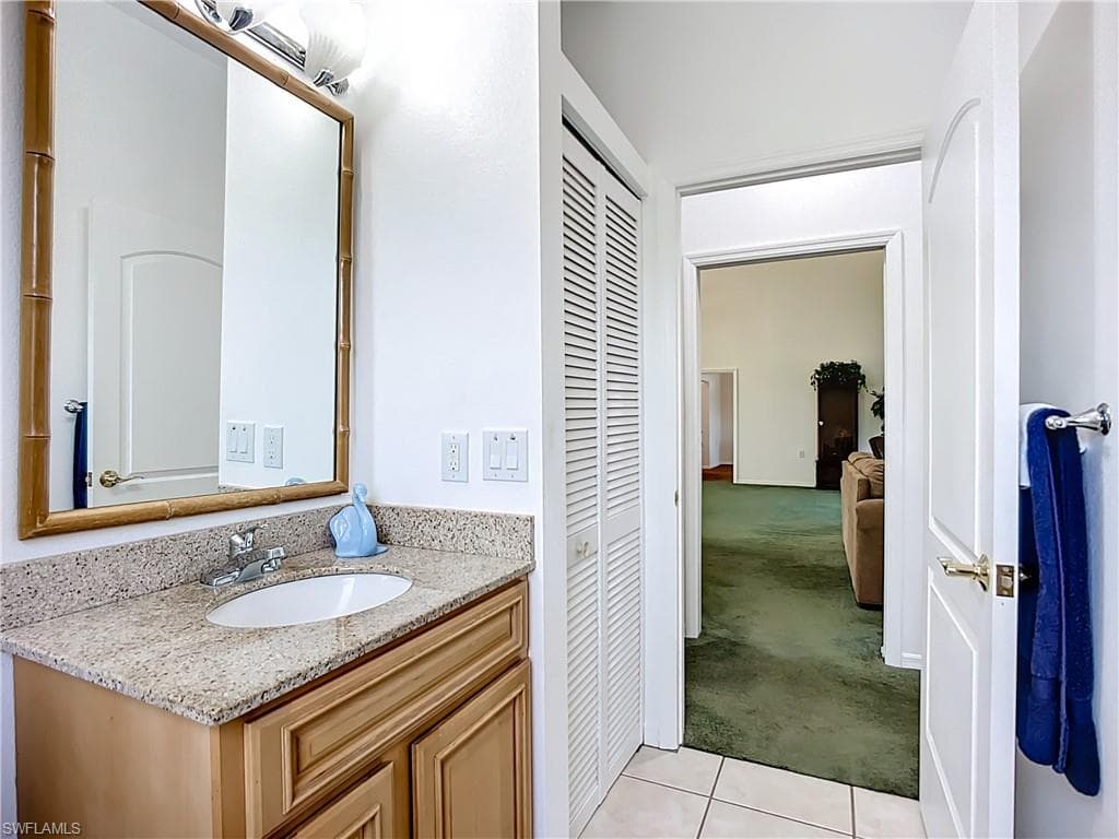 4353 Hidden River RD, SARASOTA FL 34240-29