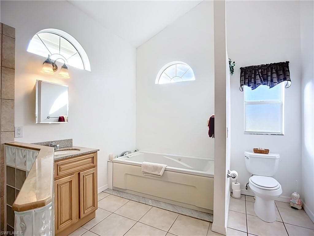 4353 Hidden River RD, SARASOTA FL 34240-25