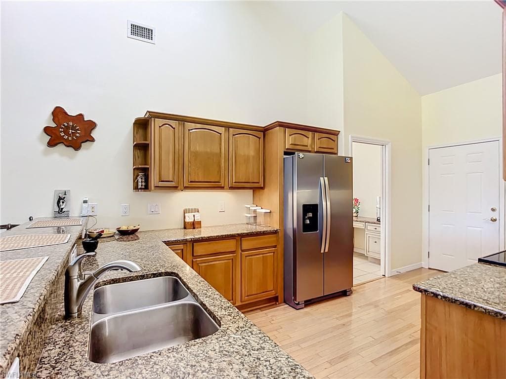 4353 Hidden River RD, SARASOTA FL 34240-4