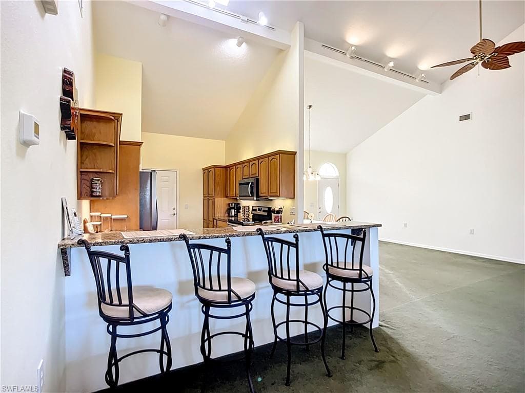 4353 Hidden River RD, SARASOTA FL 34240-13