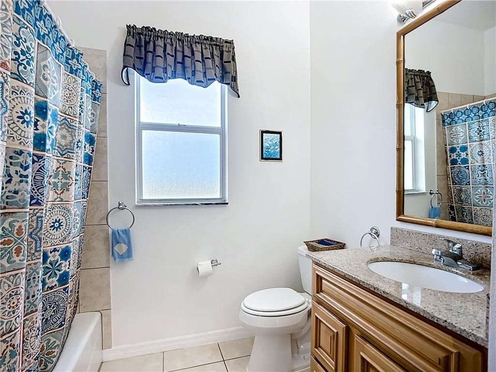 4353 Hidden River RD, SARASOTA FL 34240-28