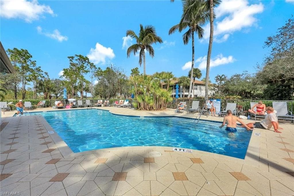 4650 Turnberry Lake DR # 102, ESTERO FL 33928-18