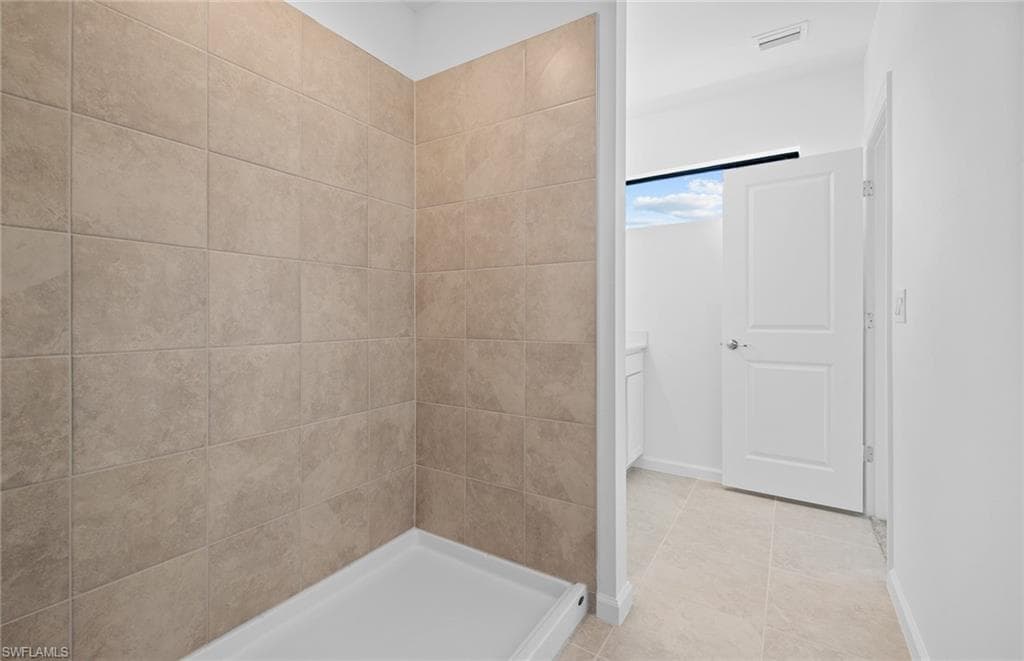 1654 Lake Jessup CIR, CAPE CORAL FL 33909-14