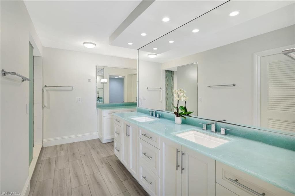 4401 Gulf Shore BLVD N # C205, NAPLES FL 34103-12